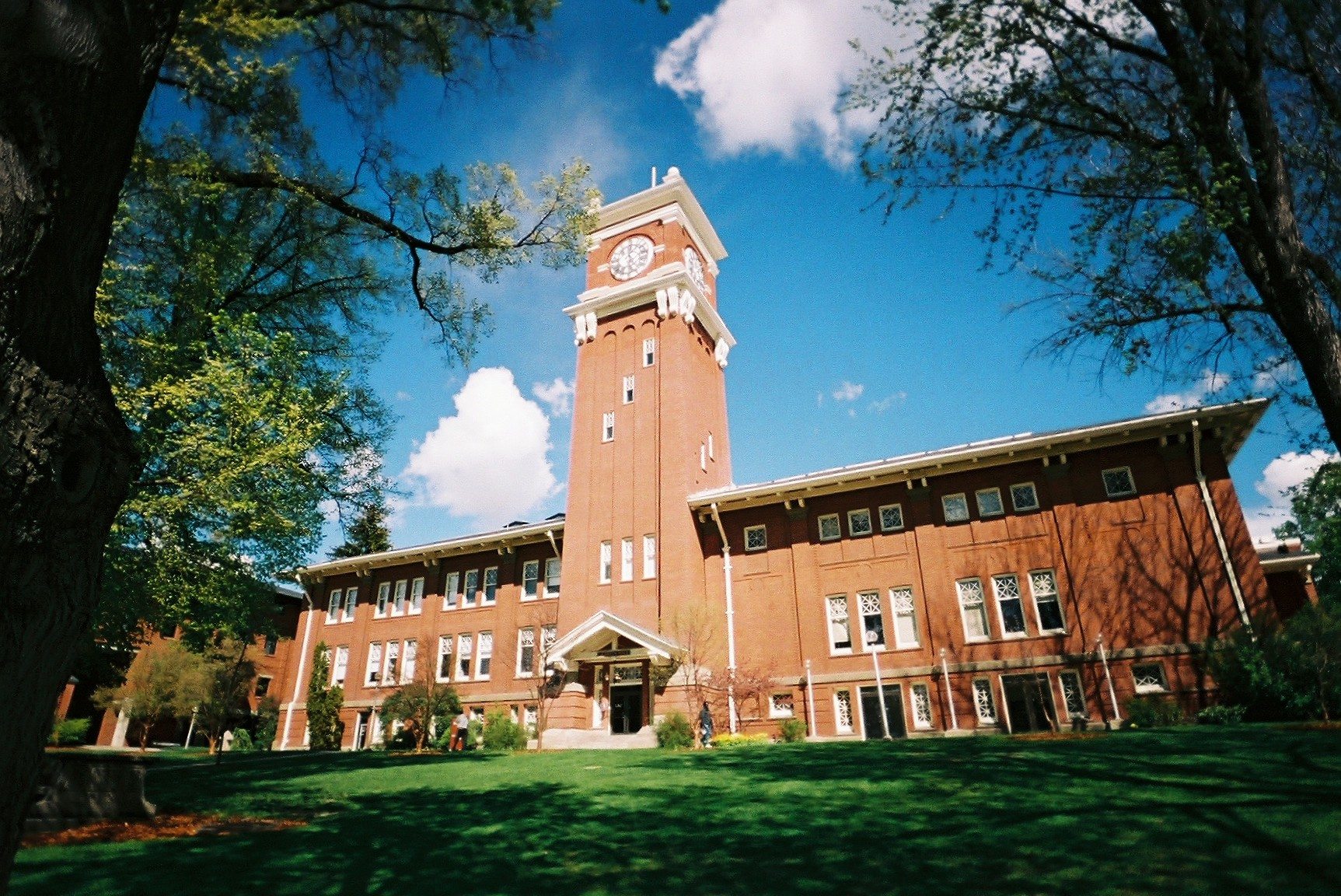 Is Western Washington University A Private School